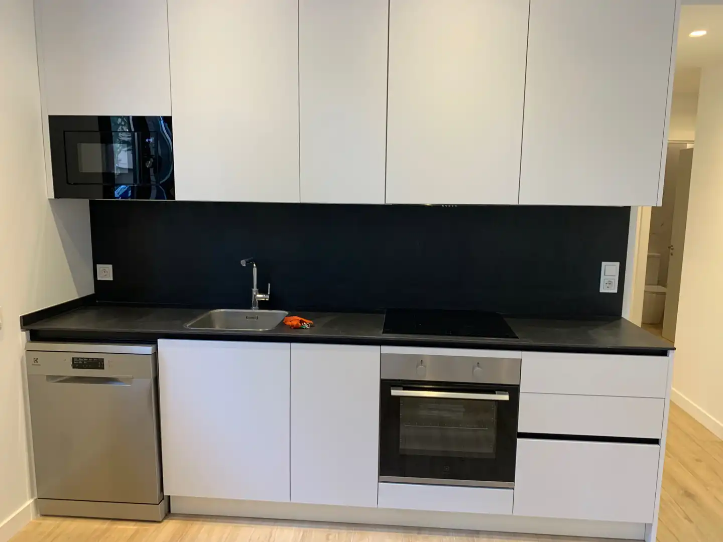 Kitchen of Flat for rent in Madrid  with Air Conditioner, Storage room and Oven