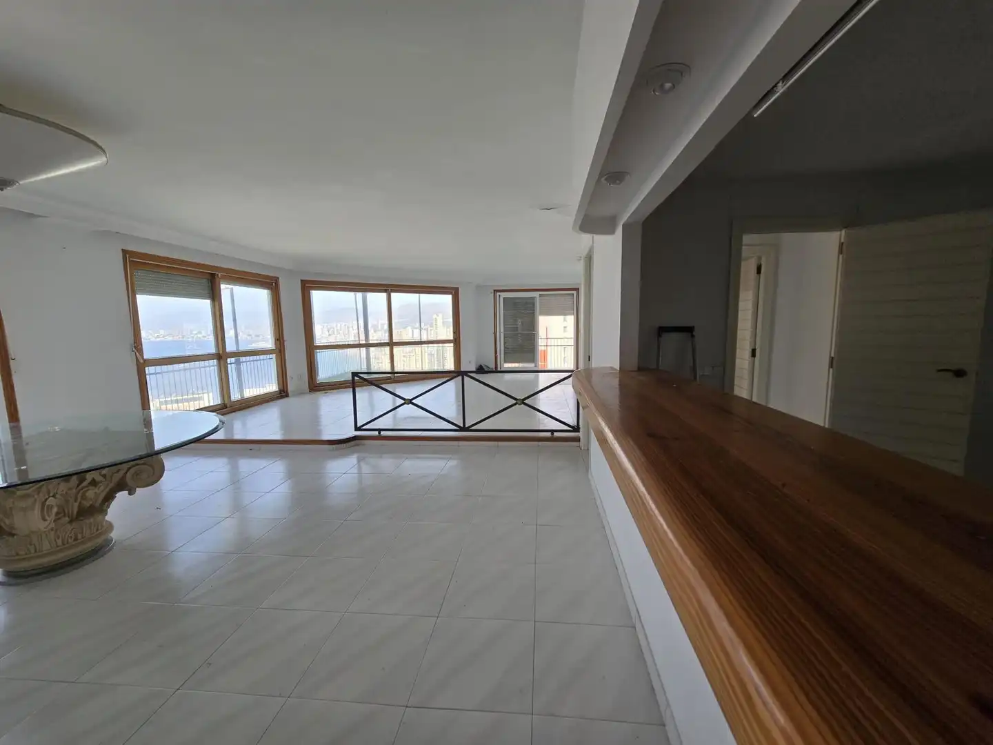 Haus oder Chalet zum Verkauf in Benidorm mit Privatgarten, Terrasse und Abstellraum