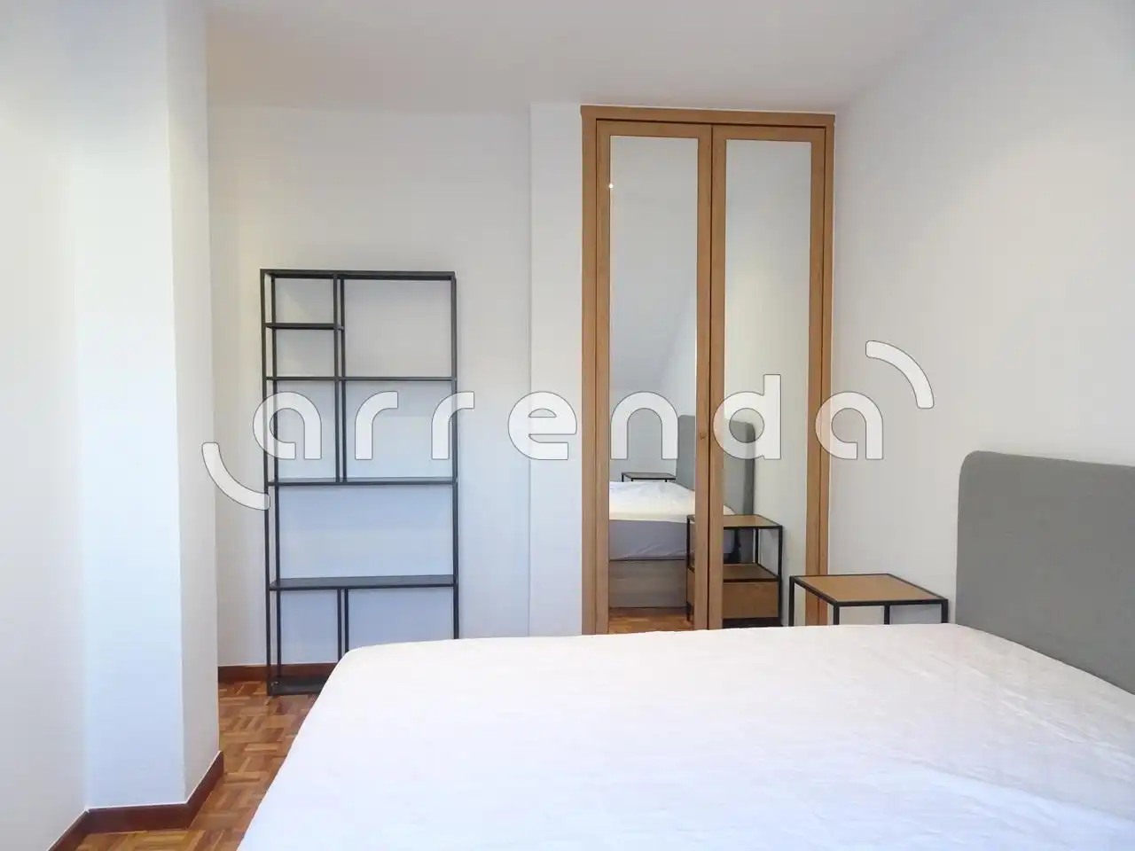 Schlafzimmer von Wohnung zur Miete in Santander mit Heizung und Möbliert