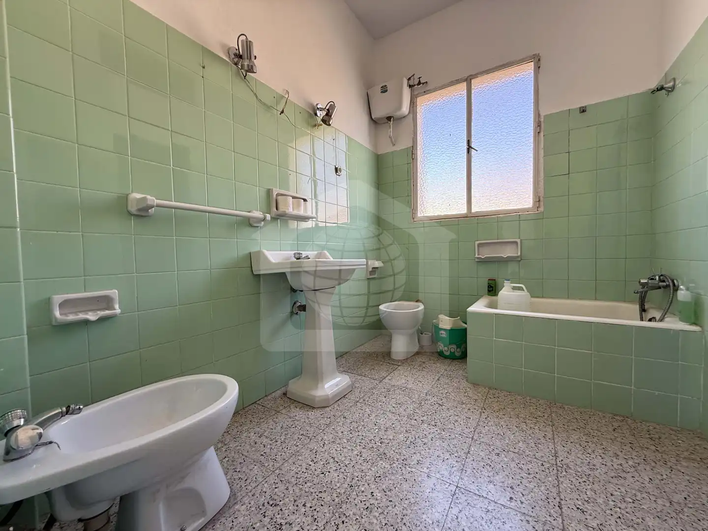 Bathroom of Flat for sale in Málaga  with Furnished and Oven