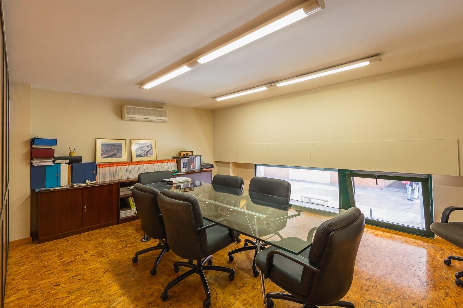 Office for sale in Burjassot  with Heating
