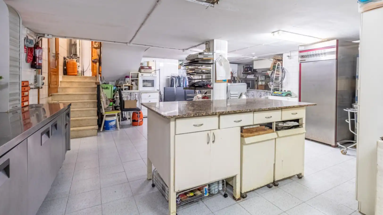 Local comercial en venda a Pego, imagen 4