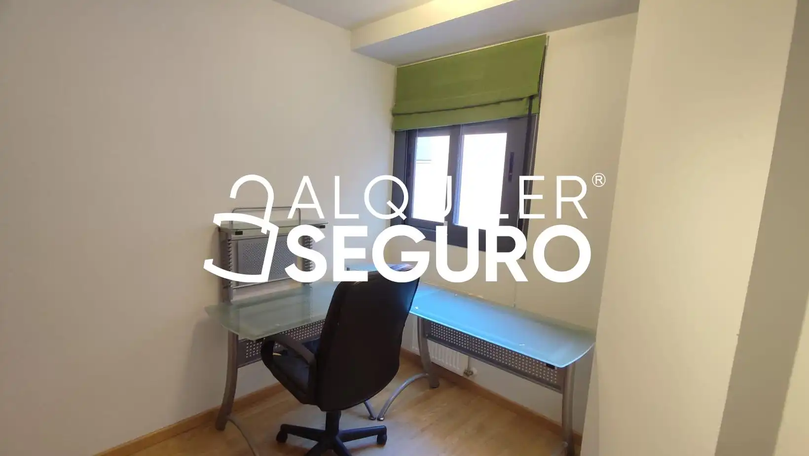 Piso de alquiler en Paracuellos de Jarama con Calefacción, Trastero y Amueblado