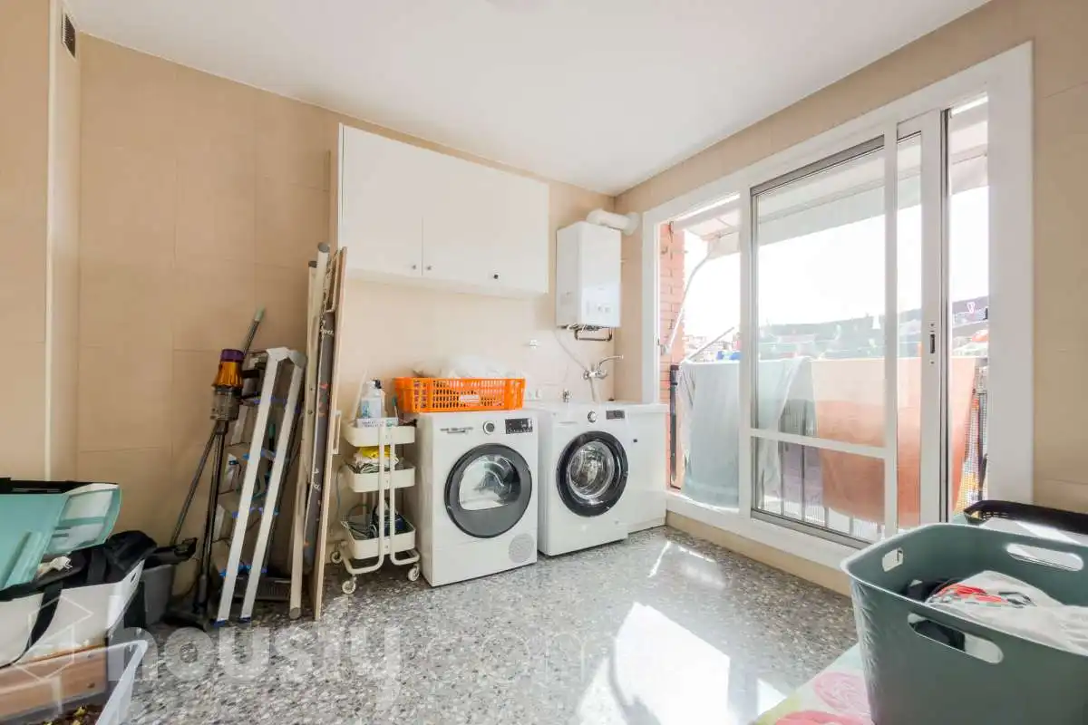Bedroom of Houses for sale in Mataró  with Air Conditioner, Heating and Terrace