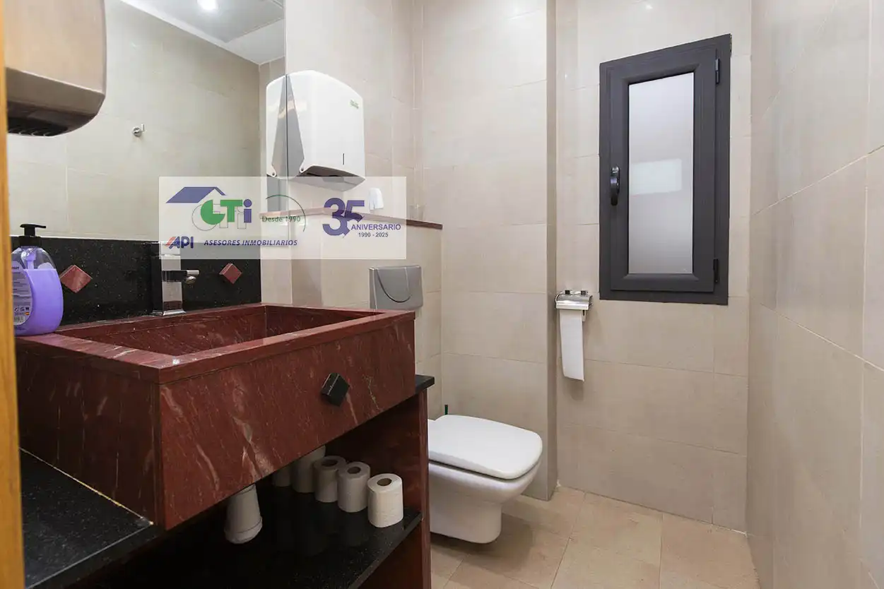 Office space to rent in COSO, imagen 22
