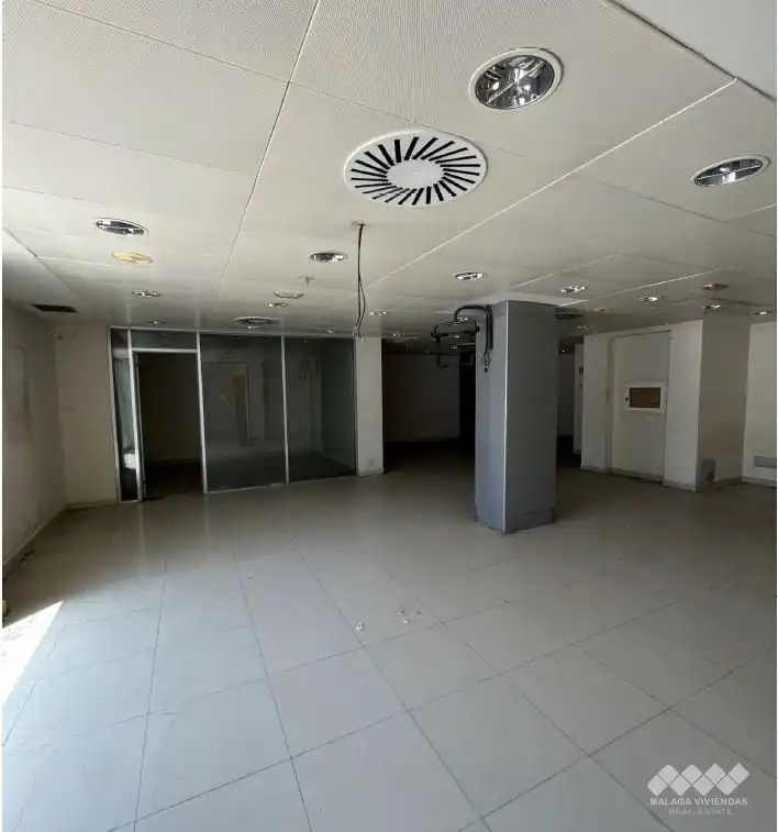 Local comercial en venda a San Pablo, imagen 3