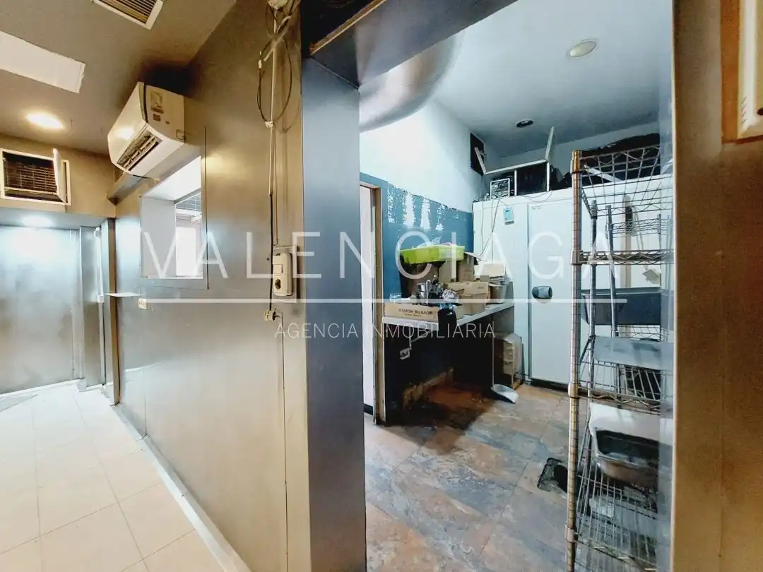 Kitchen of Commercial properties for rent in Donostia - San Sebastián   with Air Conditioner