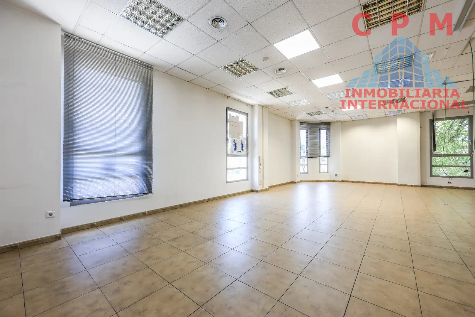 Nave industrial de alquiler en Madrid con Calefacción