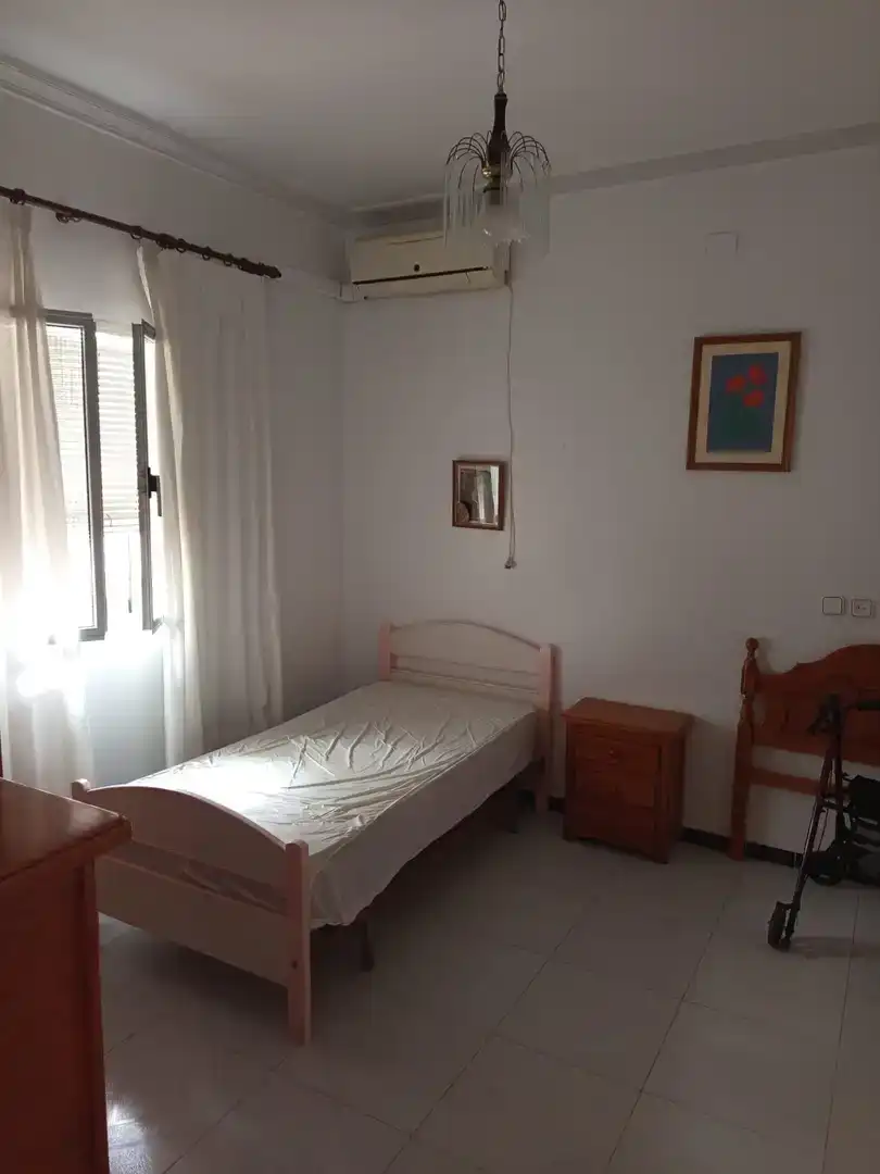 Dormitori de Casa o xalet en venda en Dos Hermanas amb Aire condicionat i Balcó