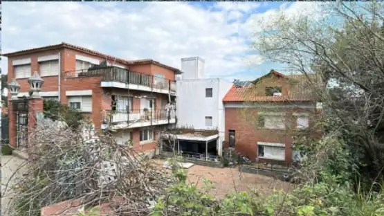 Edificio en venta en Calle Verge Montserat, La Floresta