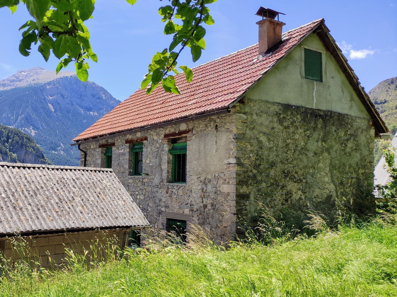 Vista exterior de Casa o xalet en venda en Bielsa amb Jardí privat i Traster
