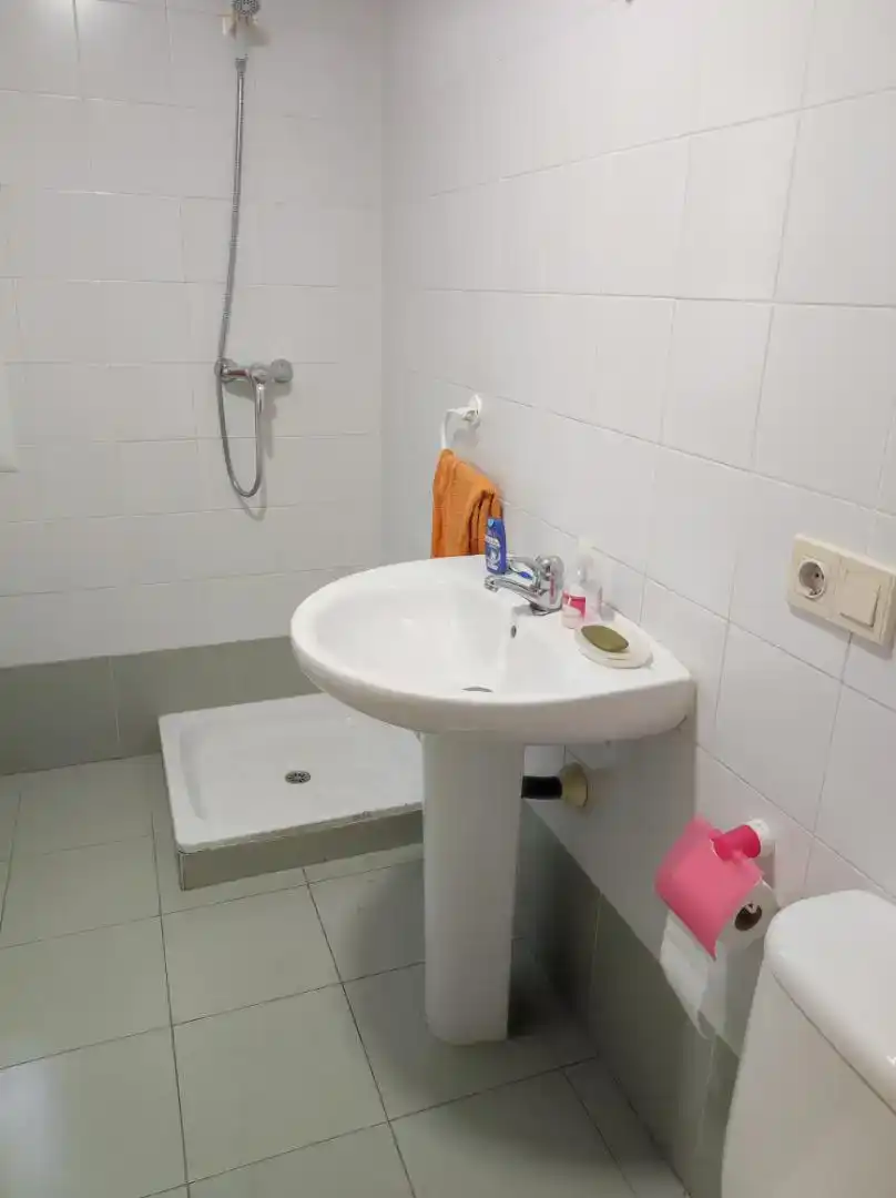 Bany de Pis de lloguer en Centro