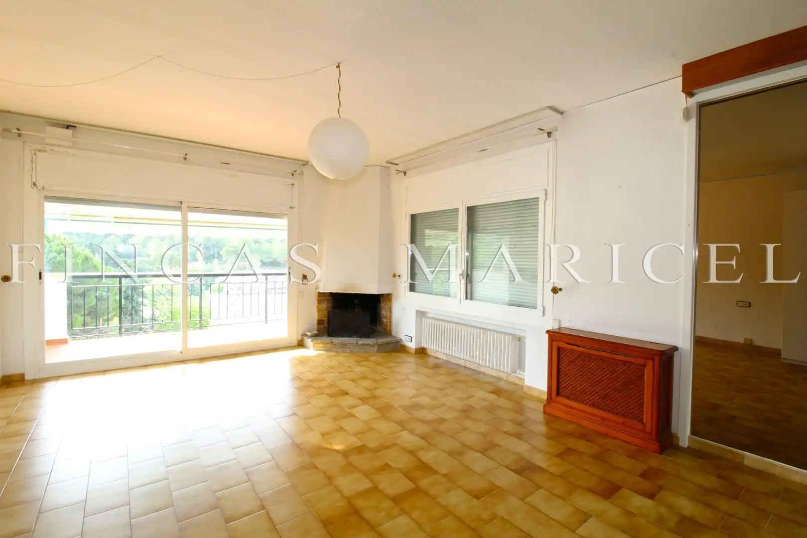 Sala de estar de Casa o chalet en venta en Sitges con Aire acondicionado, Calefacción y Jardín privado