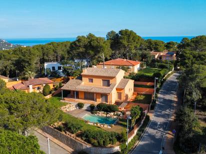 Vista exterior de Casa o xalet en venda en Palafrugell amb Aire condicionat, Calefacció i Jardí privat