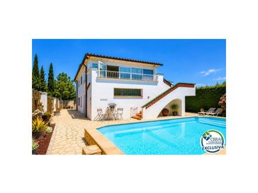 Casa en venta en Calle Del Castanyer 18