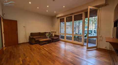Foto 3 de Apartamento en venta en Lluis Sagnier, El Guinardó, Barcelona Capital