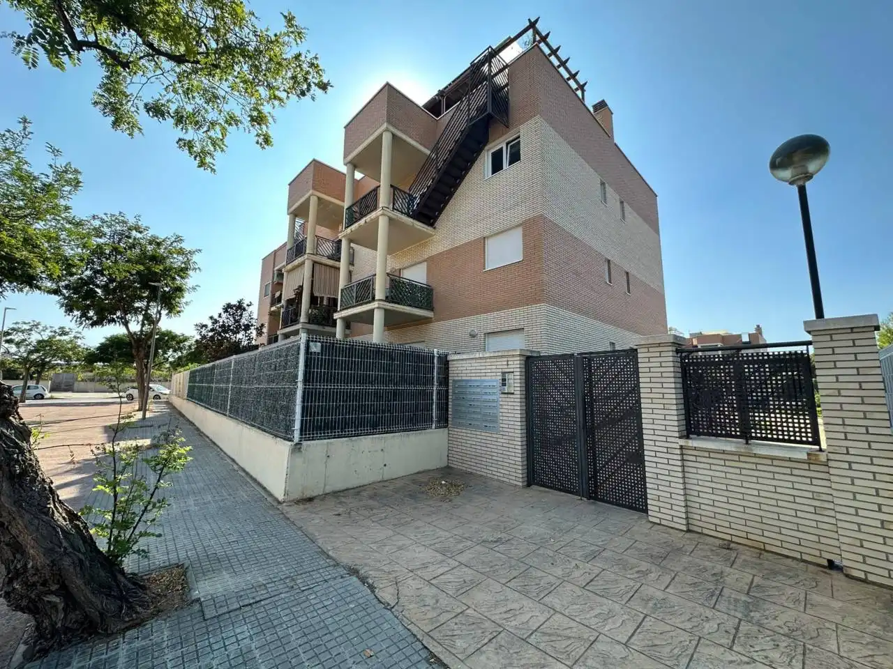 Vista exterior de Pis en venda en Cambrils amb Calefacció, Parquet i Traster
