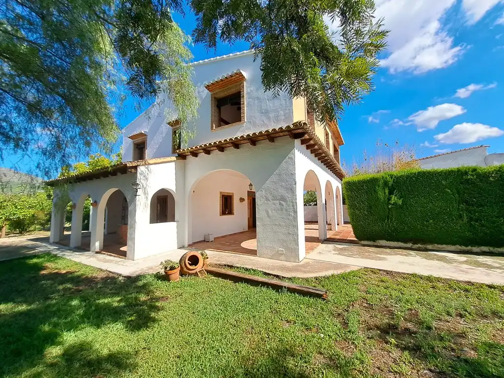 Garden of Houses for sale in Orba  with Air Conditioner, Private garden and Terrace