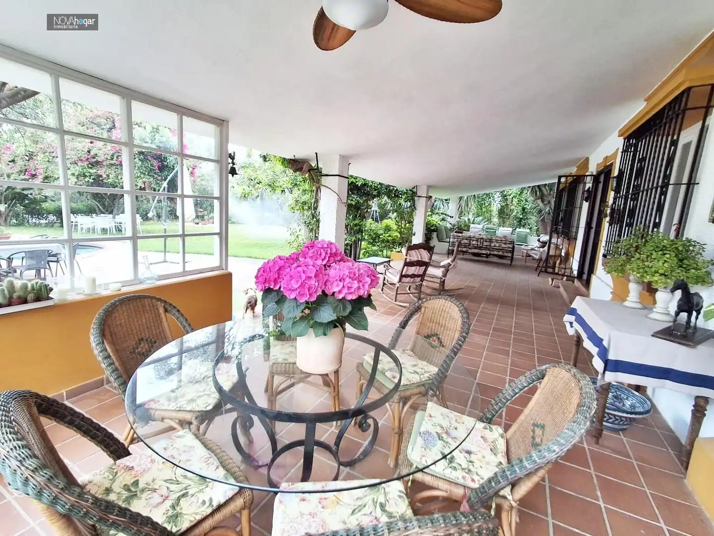 Terrassa de Finca rústica en venda en Málaga amb Aire condicionat, Calefacció i Jardí privat