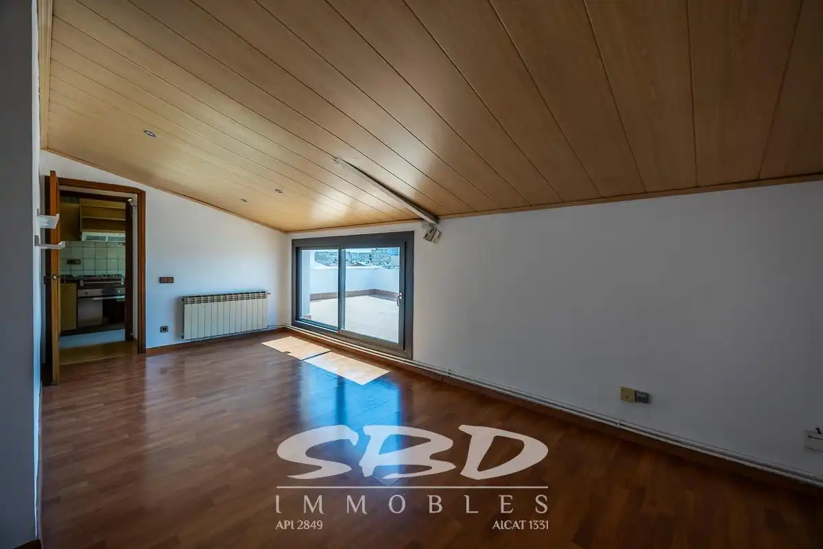 Sala d'estar de Àtic en venda en Sabadell amb Calefacció i Terrassa