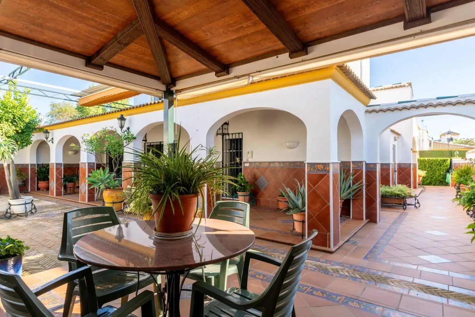 Chalet con terraza en venta en Sanlúcar la Mayor, imagen 77