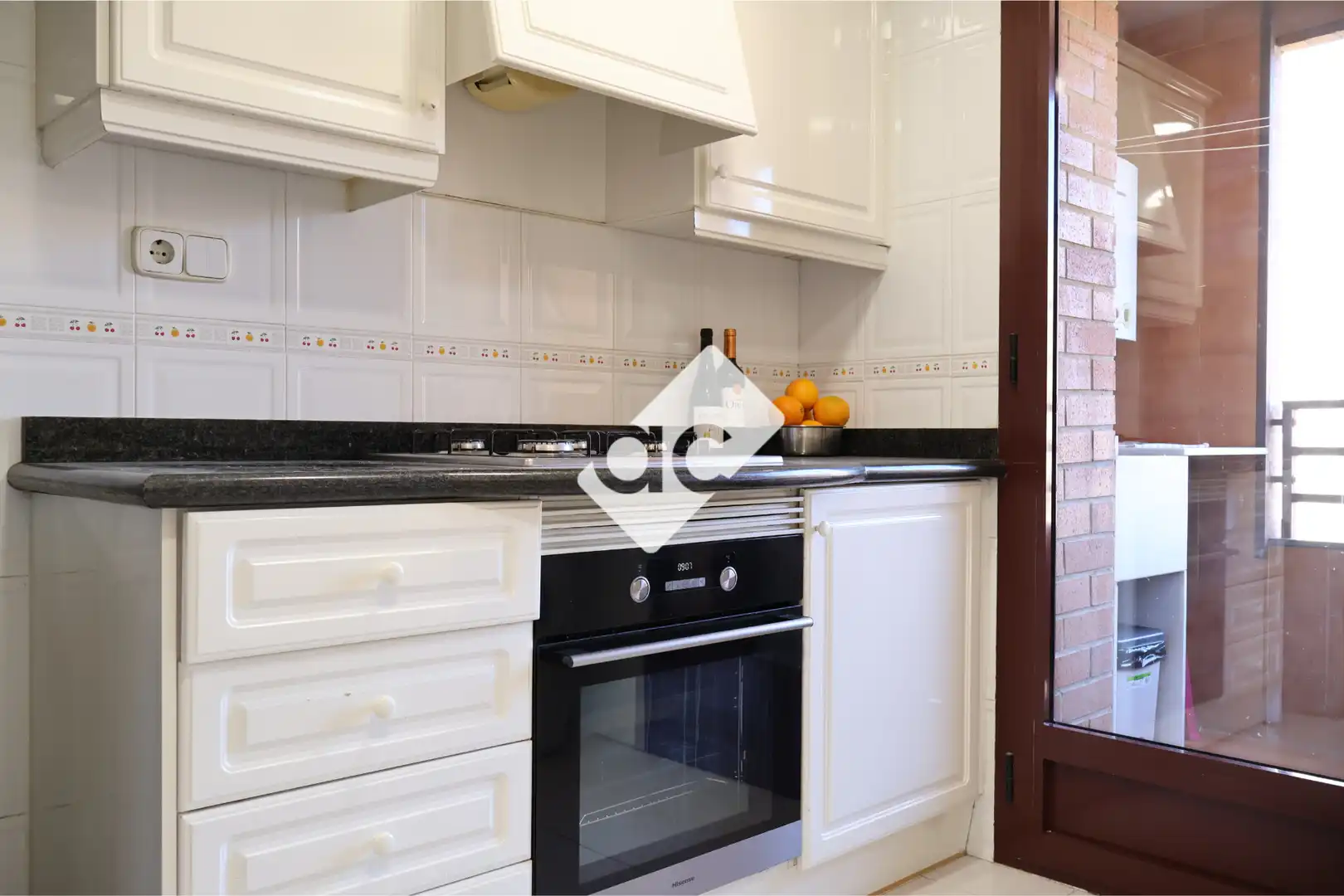 Cocina de Apartamento de alquiler en Valencia con Aire acondicionado, Calefacción y Amueblado
