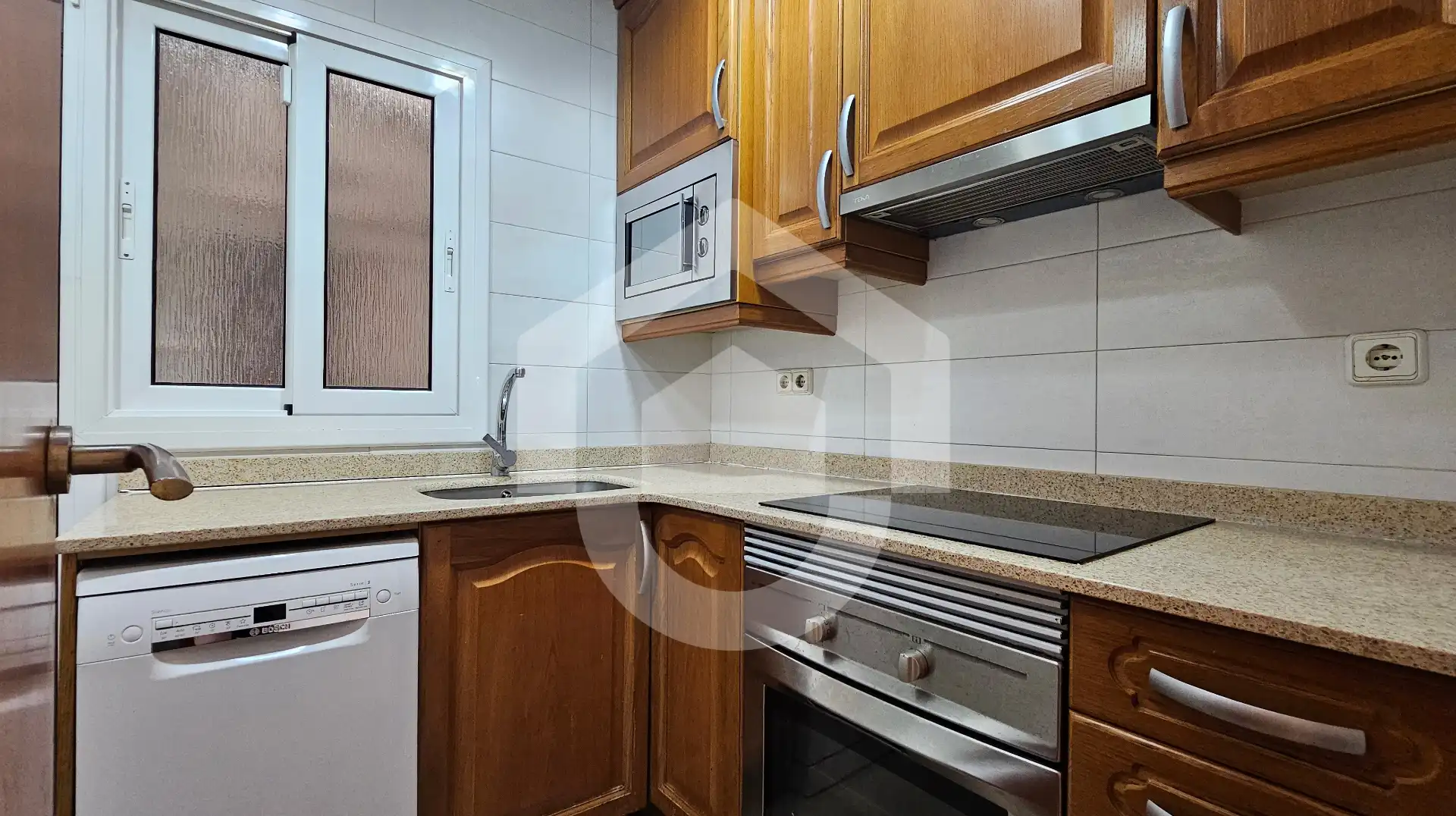 Cuina de Pis en venda en Barcelona amb Calefacció