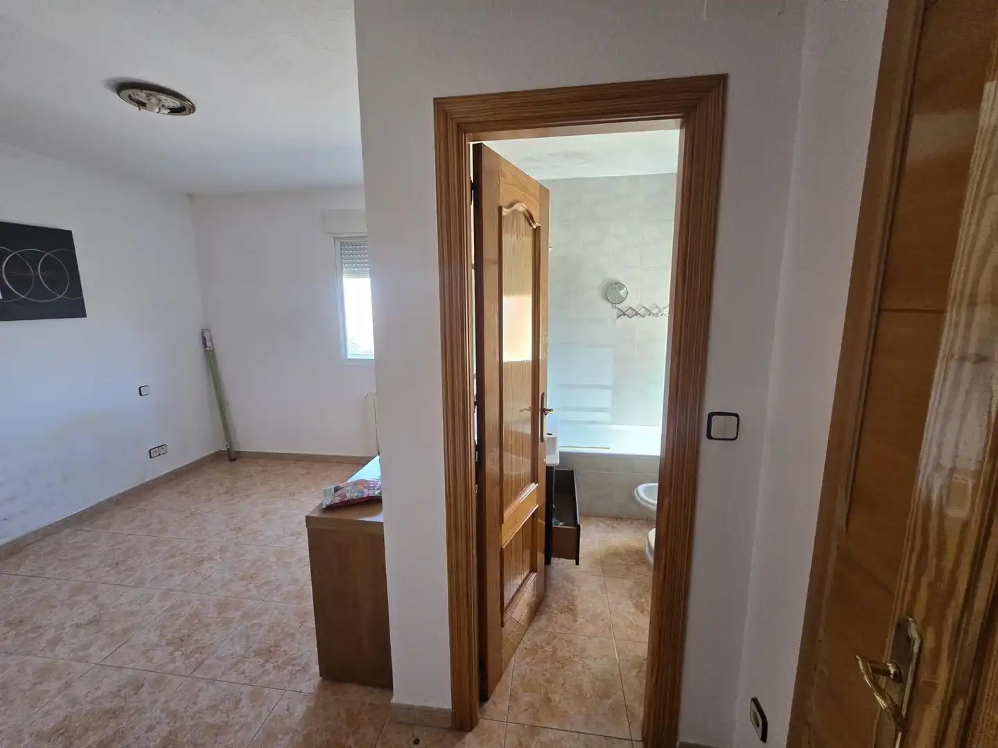 Bathroom of Houses for sale in Moraleja de Enmedio