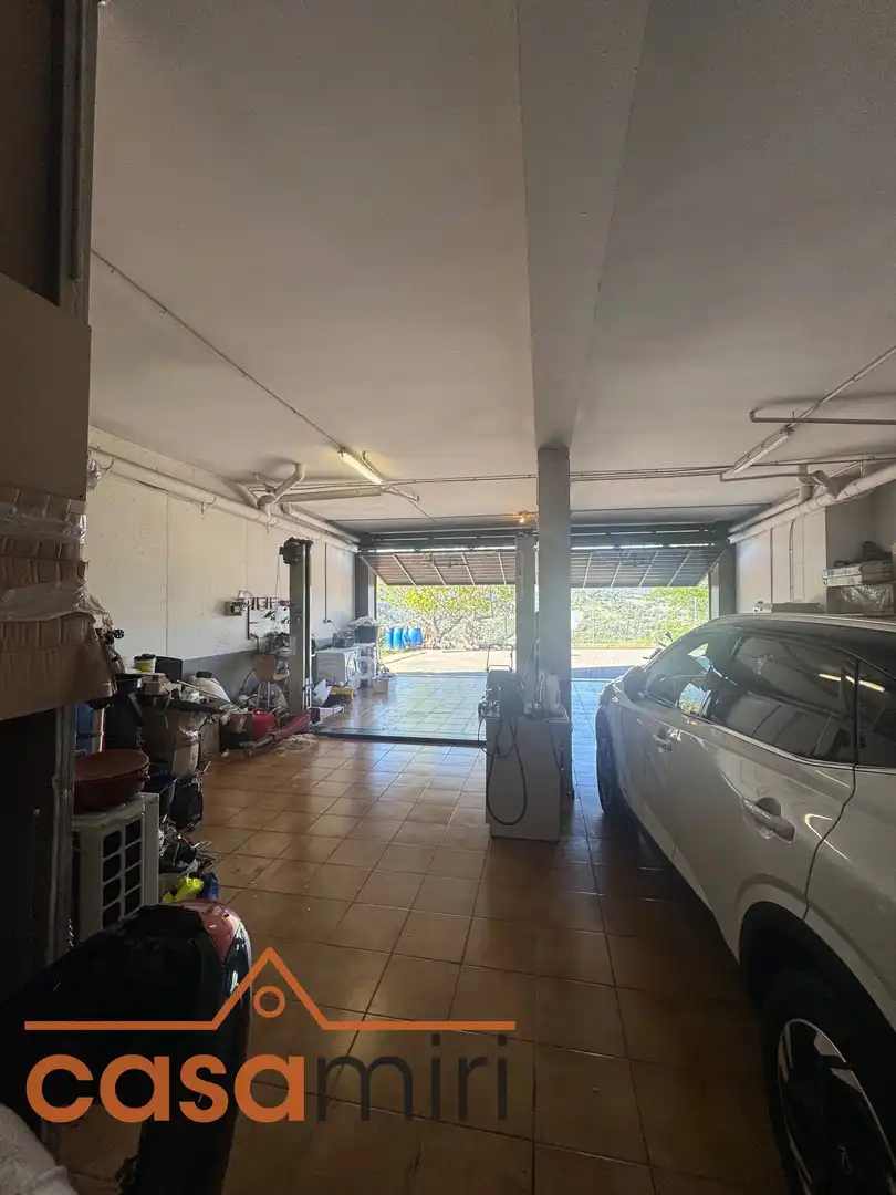Parking de Casa o chalet en venta en Sant Cebrià de Vallalta con Aire acondicionado, Calefacción y Jardín privado