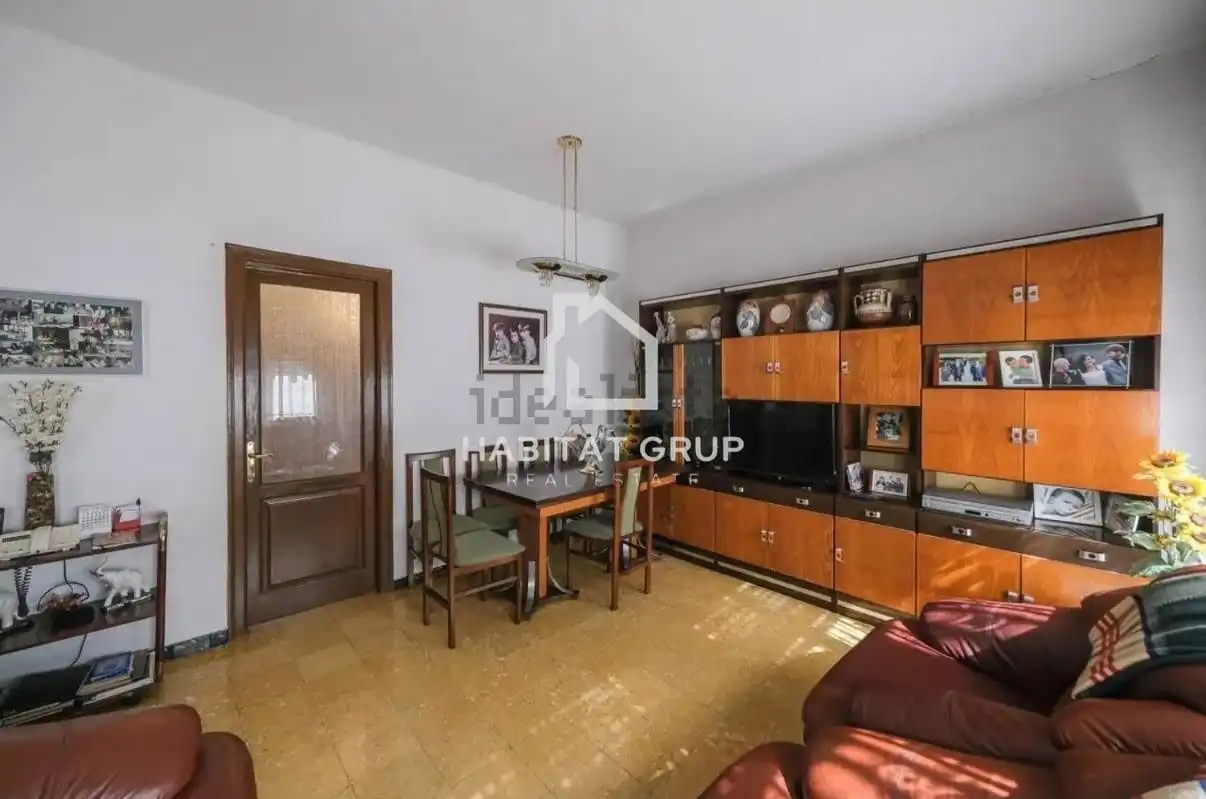 Sala d'estar de Casa o xalet en venda en Torelló amb Jardí privat i Terrassa