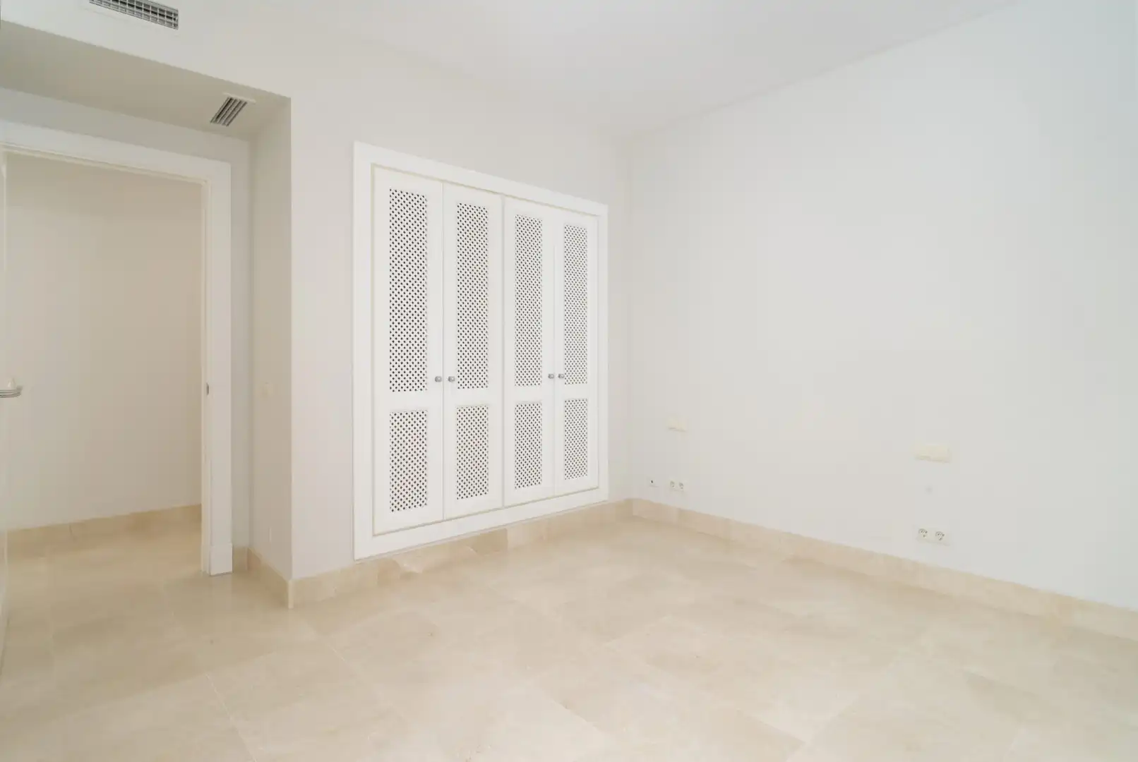 Apartment mit Pool zum Verkauf in Nueva Andalucía, imagen 15