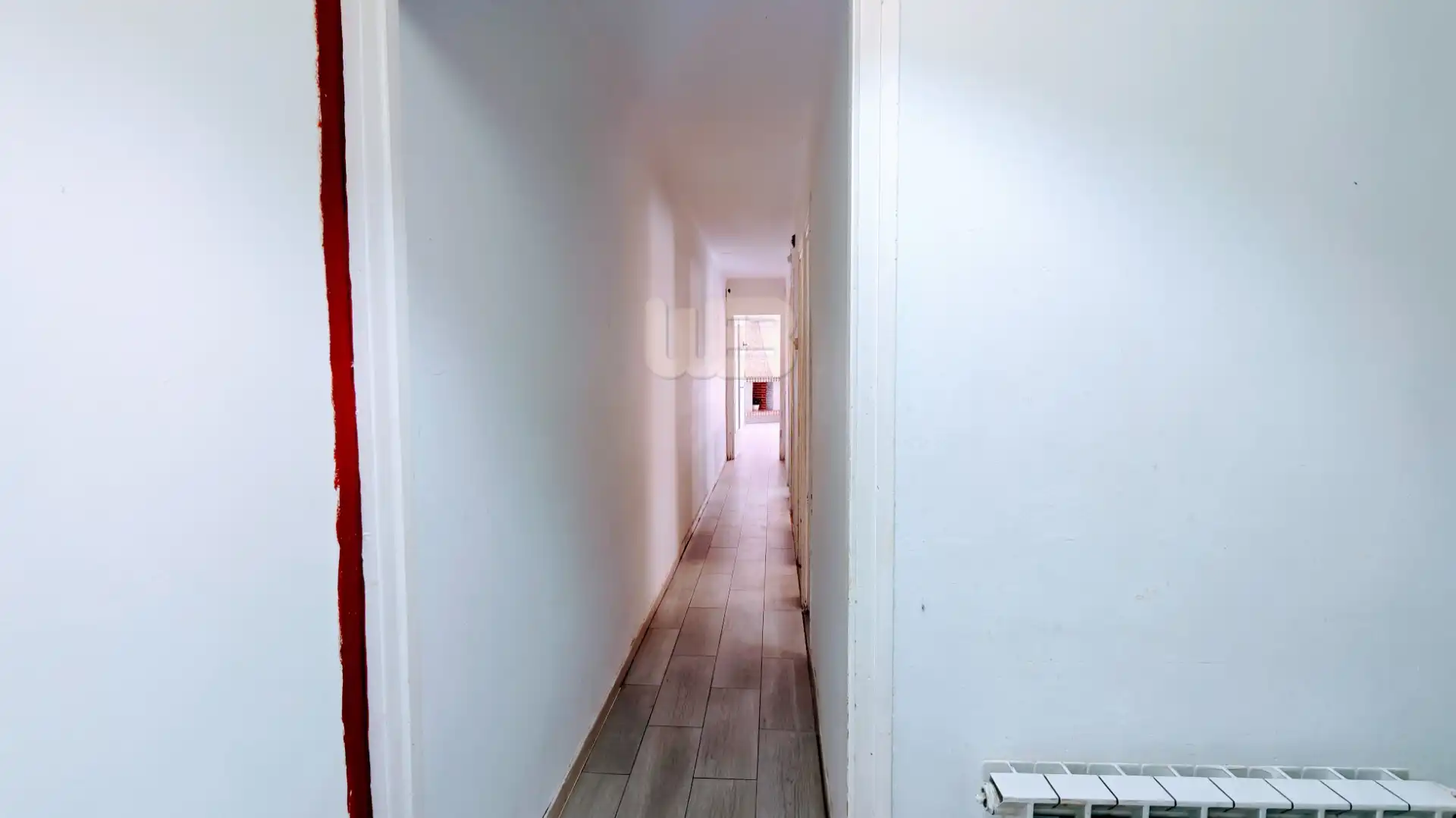 Dachboden zum Verkauf in Barcelona mit Parkett, Terrasse und Ofen