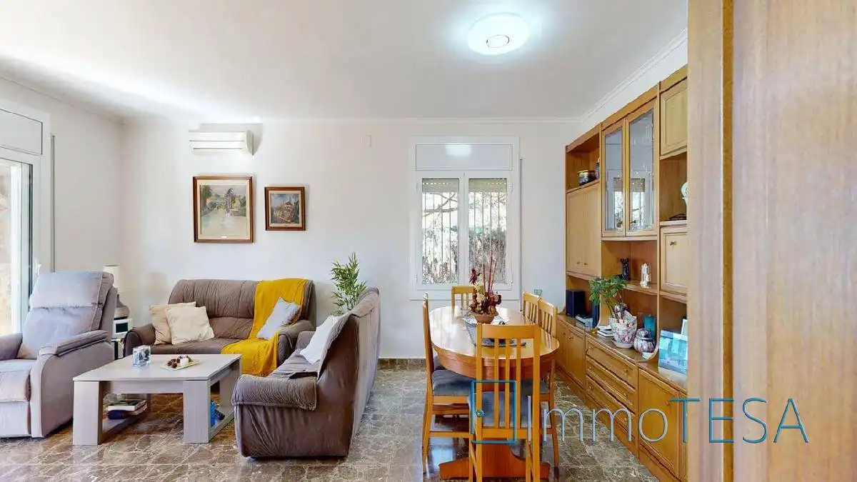 Sala de estar de Casa o chalet en venta en Barberà del Vallès con Aire acondicionado, Calefacción y Jardín privado