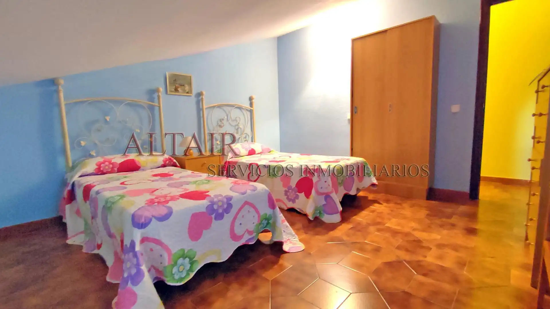 Habitación de Ático en venta en Navaluenga con Aire acondicionado, Calefacción y Terraza