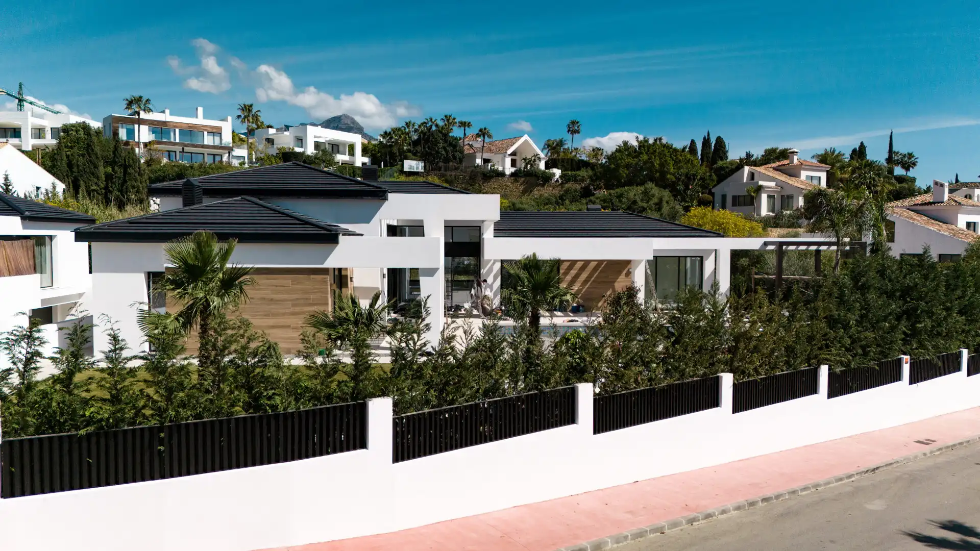 Vista exterior de Casa o chalet en venta en Marbella con Aire acondicionado, Jardín privado y Terraza