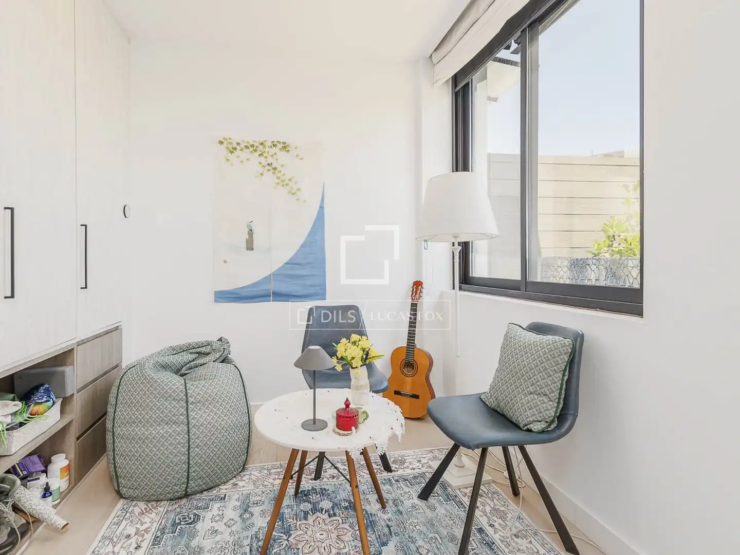 Schlafzimmer von Dachboden zum Verkauf in Martorell mit Klimaanlage, Terrasse und Schwimmbad
