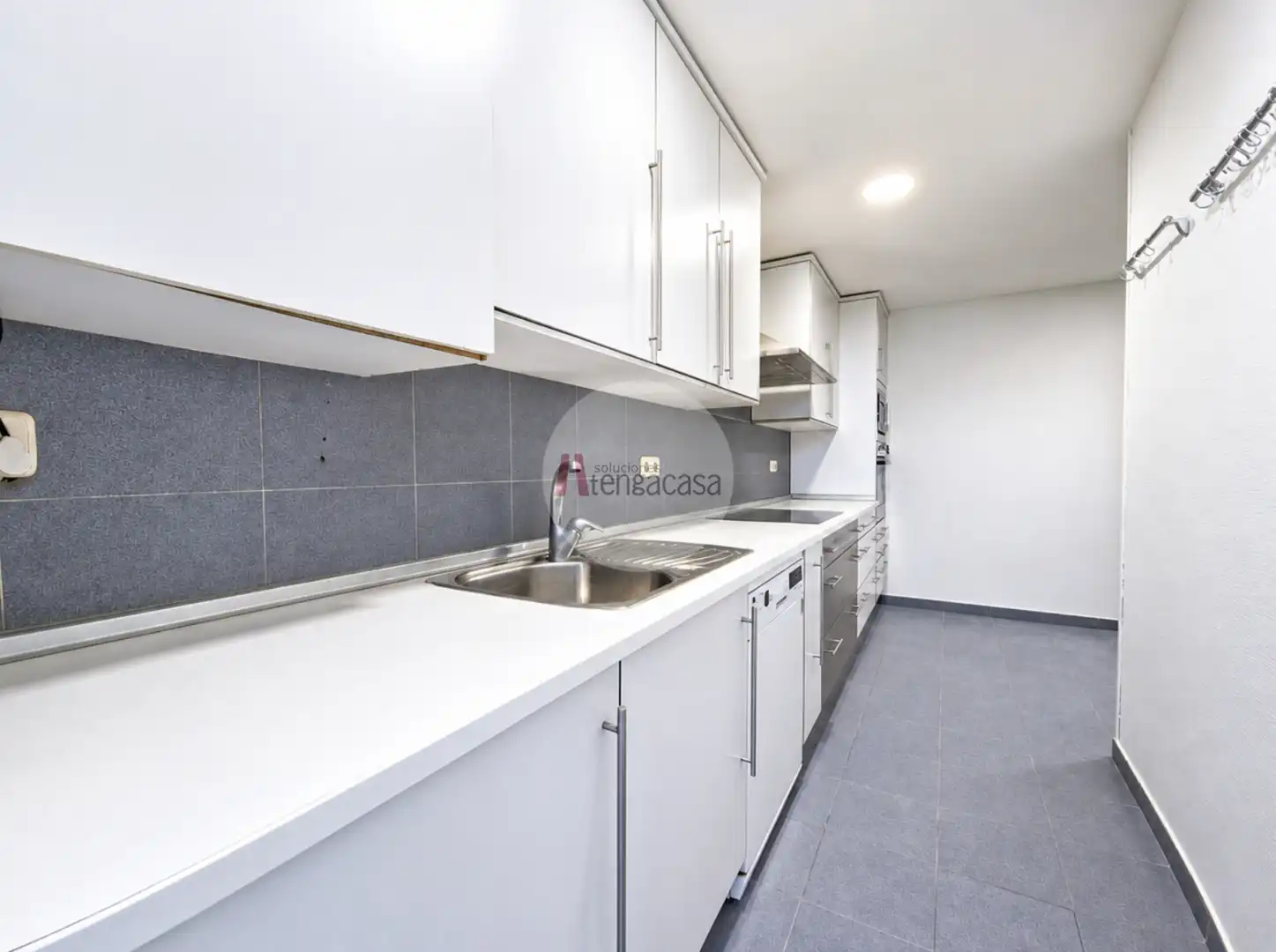 Kitchen of Attic for rent in Pozuelo de Alarcón  with Air Conditioner, Heating and Parquet flooring