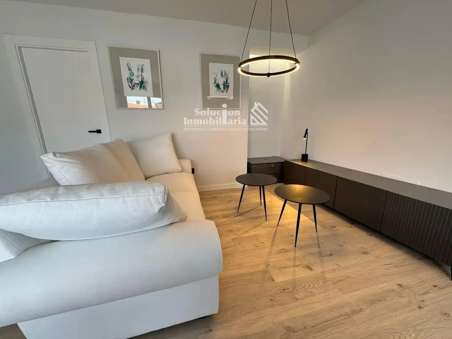 Sala de estar de Ático en venta en Salamanca con Calefacción y Terraza