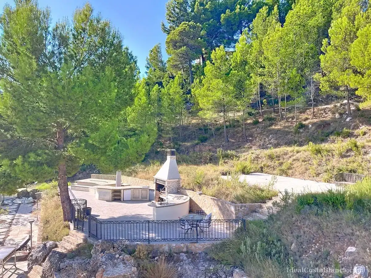 Detached house with balcony for sale in El Castell de Guadalest, imagen 28