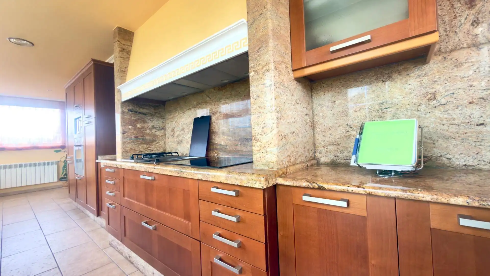 Casa con terraza en venta en Amoeiro, imagen 5