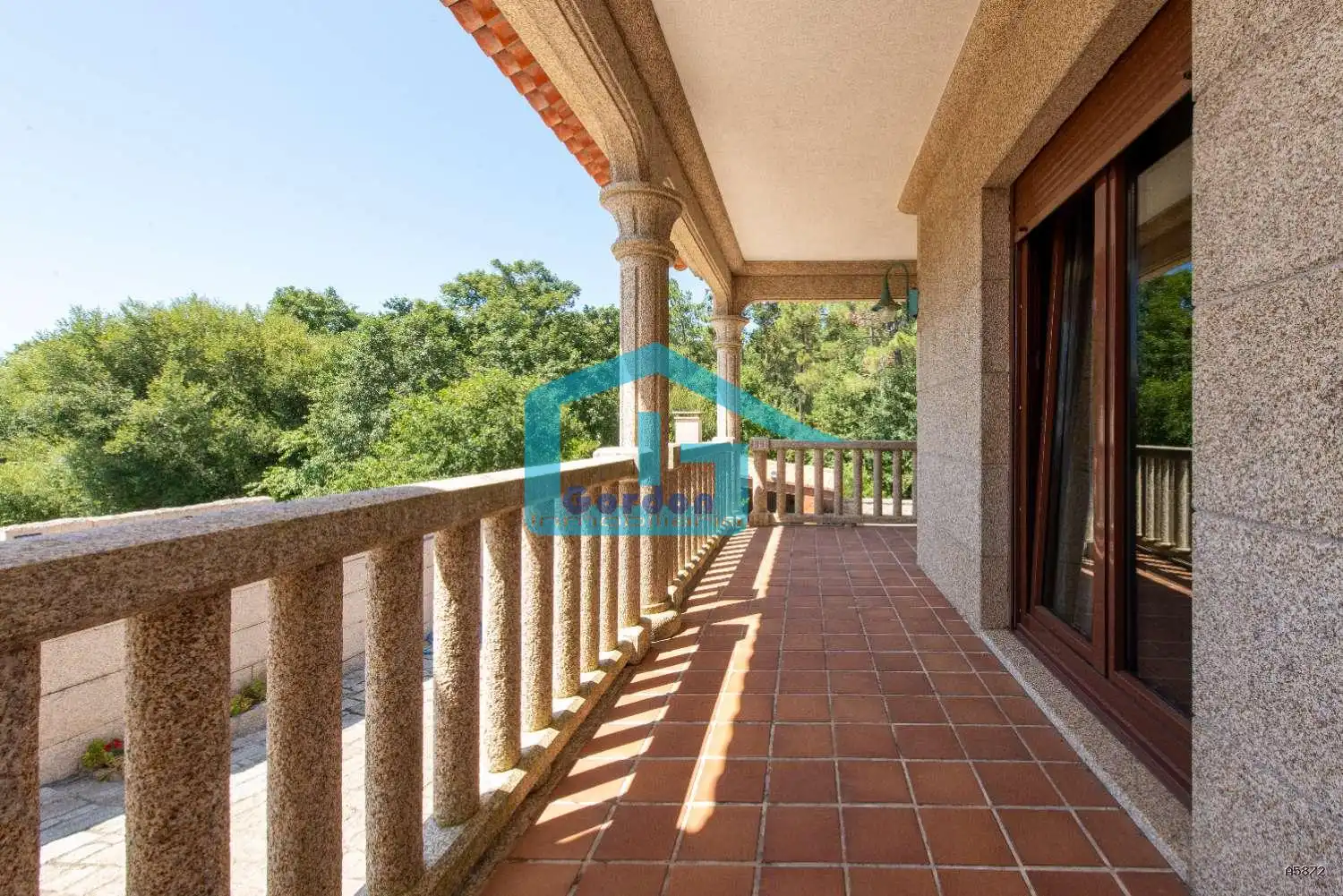 Terrassa de Casa o xalet en venda en Meaño amb Calefacció, Parquet i Terrassa