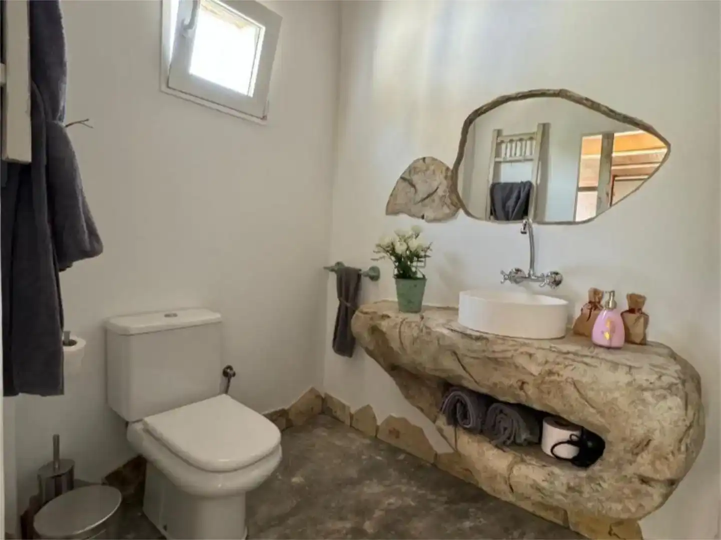 Baño de Piso en venta en Algodonales con Aire acondicionado, Jardín privado y Piscina