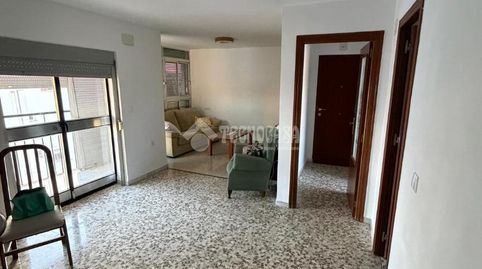 Foto 2 de Piso de alquiler en Cruz Roja, Sevilla Capital
