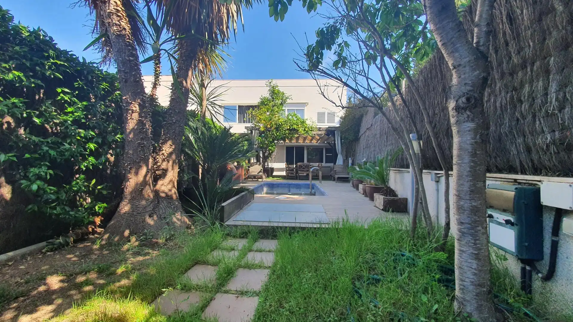Garden of Detached homes for sale in Canet de Mar  with Air Conditioner, Private garden and Terrace