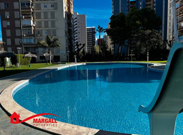 Apartamento en Alquiler en Avenida Madrid en Platja de la Pobla de Farnals