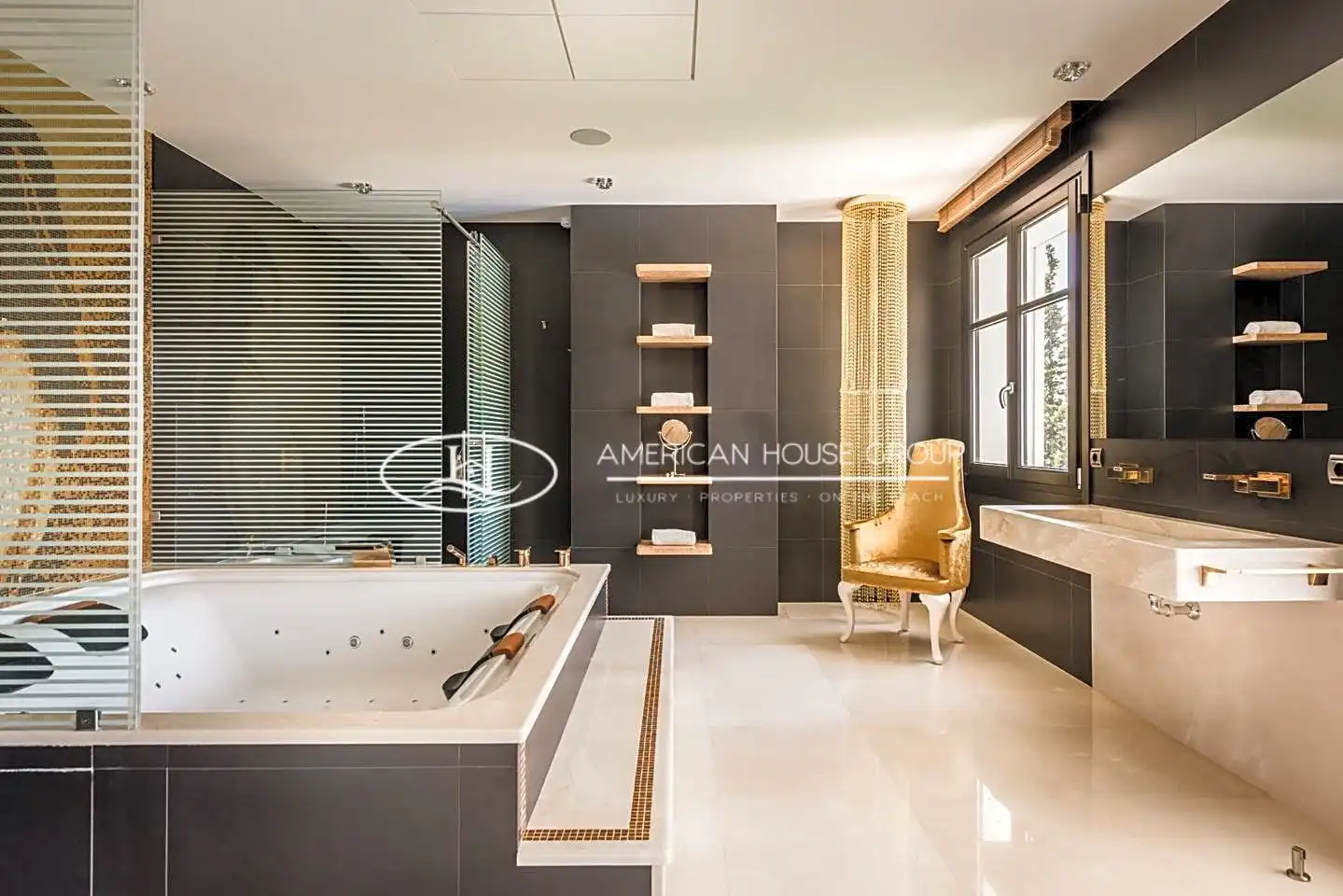 Casa amb piscina en venda a Urb. Hacienda las Chapas, imagen 9