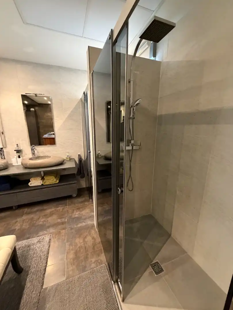 Bathroom of Detached homes for sale in Sagunto / Sagunt  with Air Conditioner, Terrace and Furnished