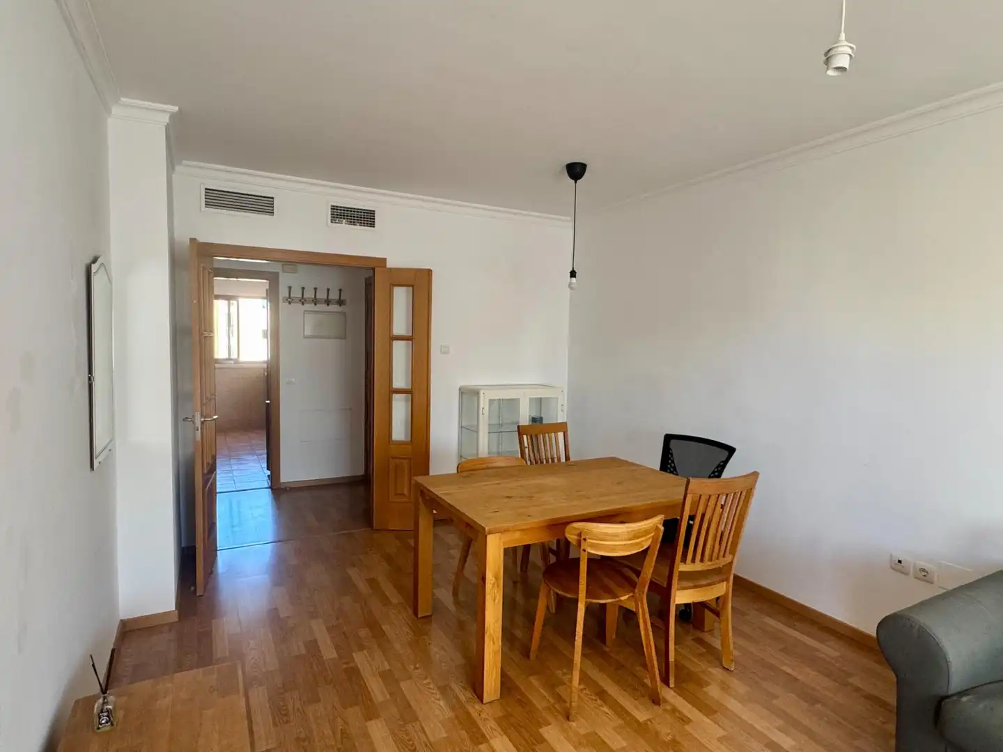 Piso de alquiler en Martín Carpena - Torre del Río