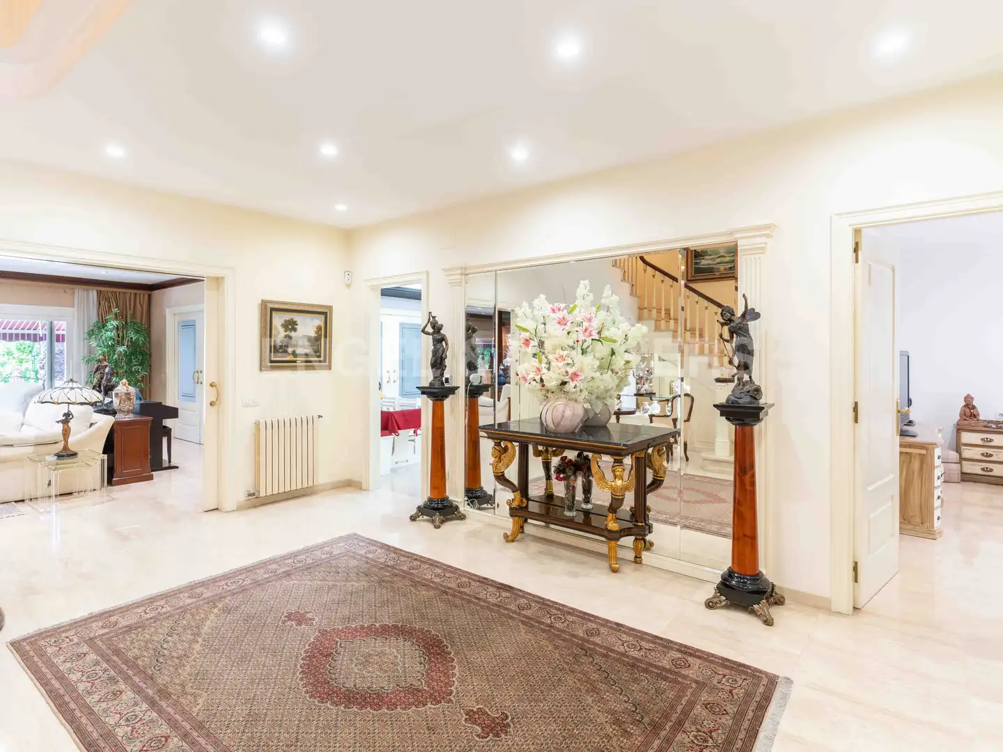 Haus oder Chalet zum Verkauf in Pineda de Mar mit Klimaanlage, Heizung und Privatgarten