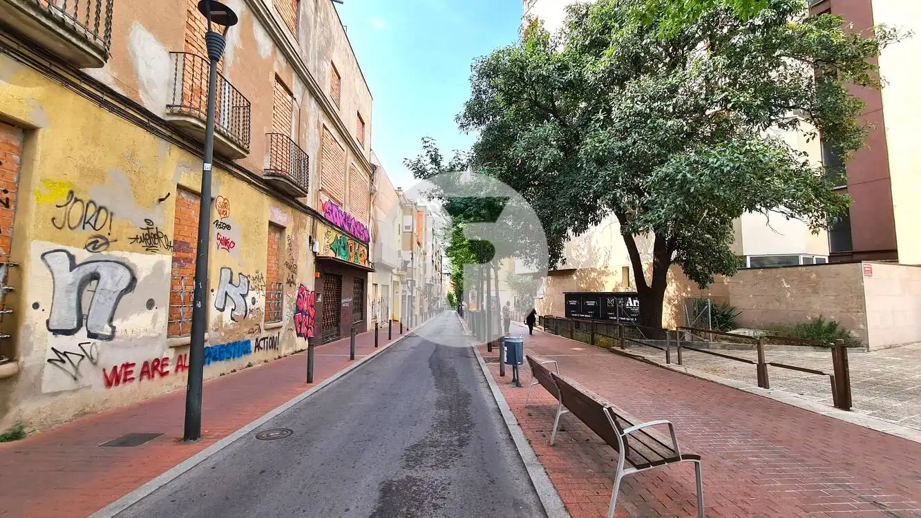 Vista exterior de Planta baixa en venda en Terrassa amb Calefacció